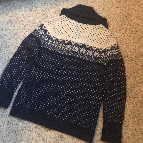 Eddie Bauer Sweater - Picture 7 of 7